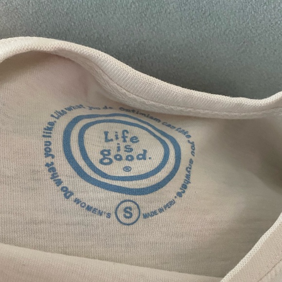 BUNDLE OF 2 LIFE IS GOOD T-SHIRTS: NEVER WORN!! - Picture 5 of 9